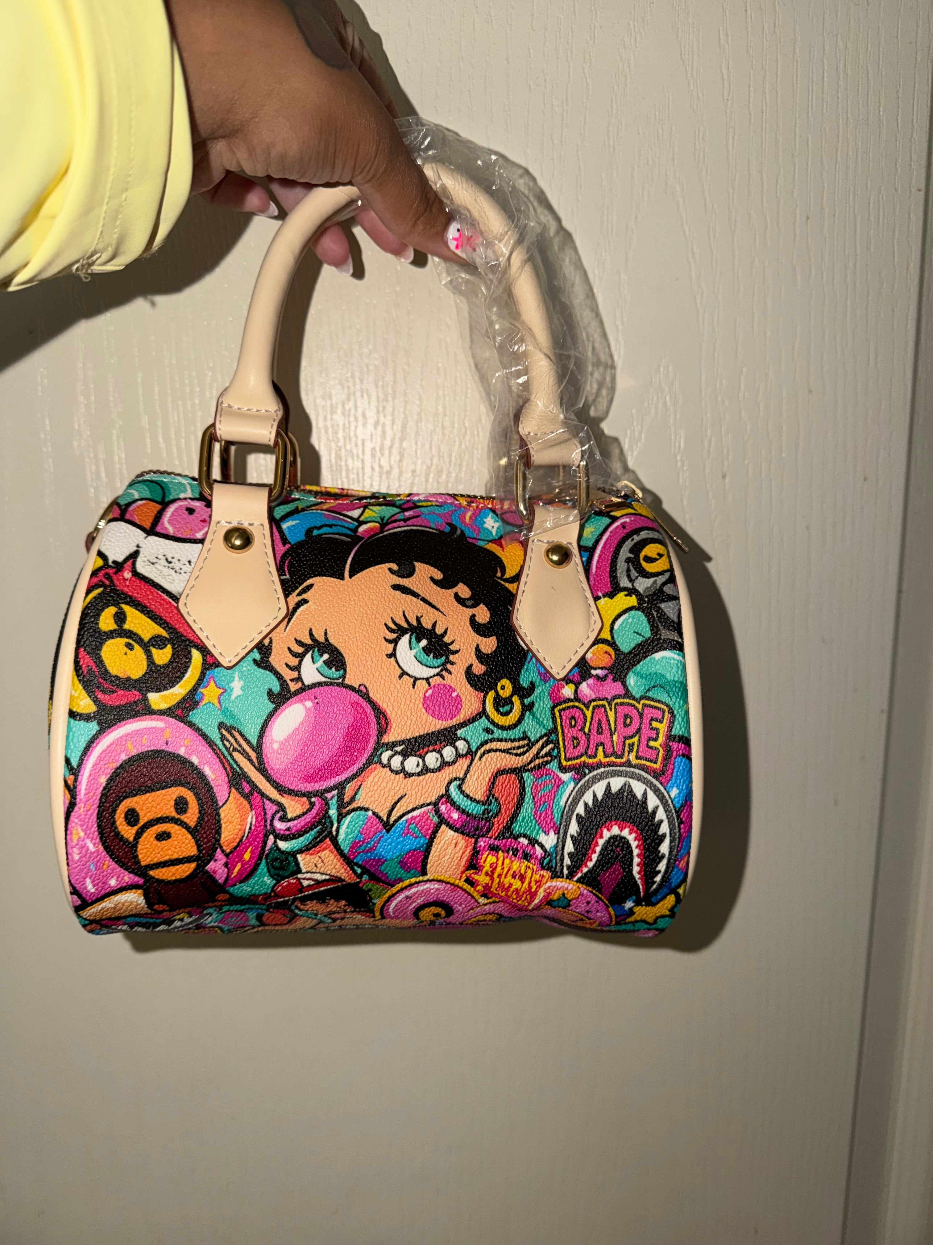 Bubble Gum Bombshell